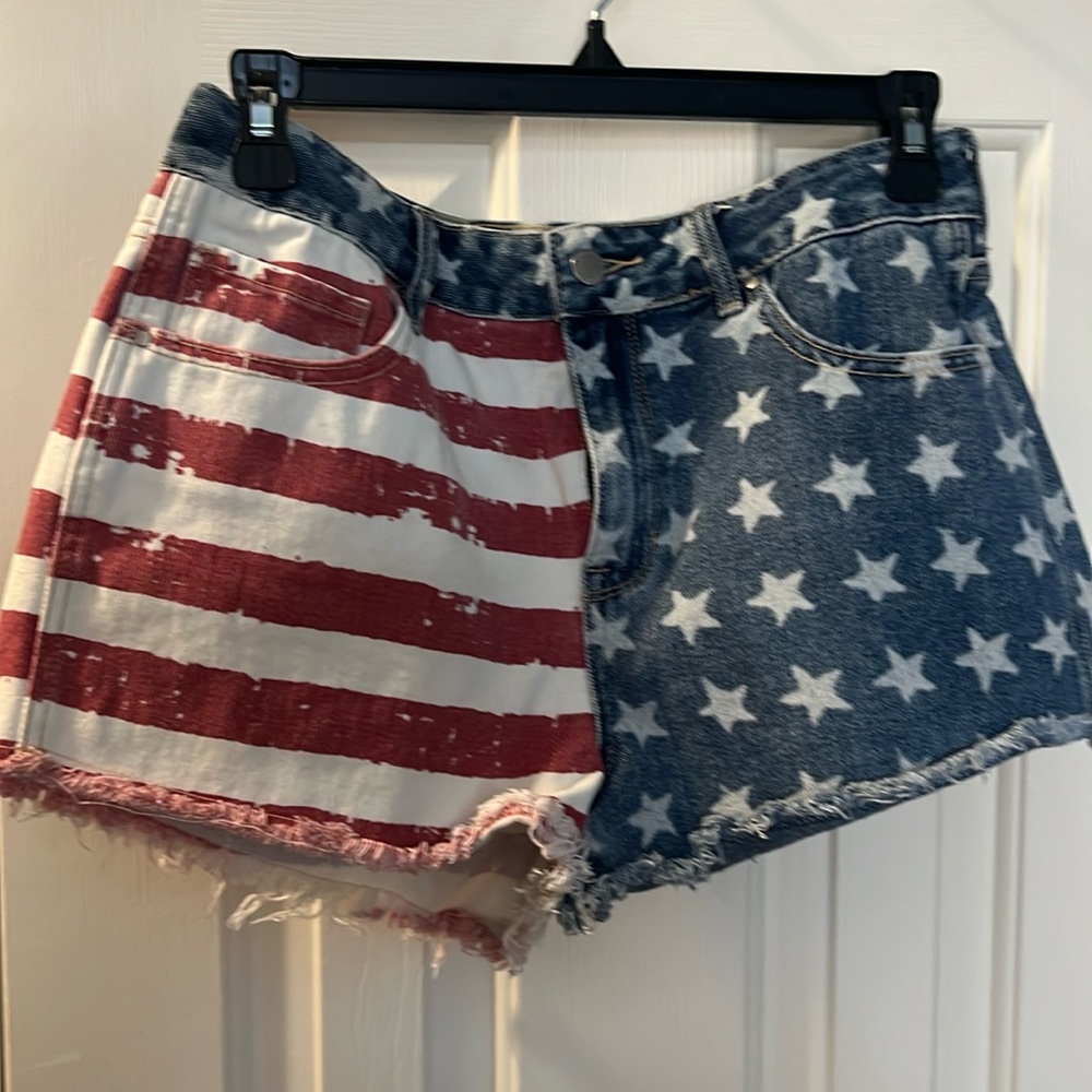 USA Flag patriotic denim shorts size 29 / Medium.